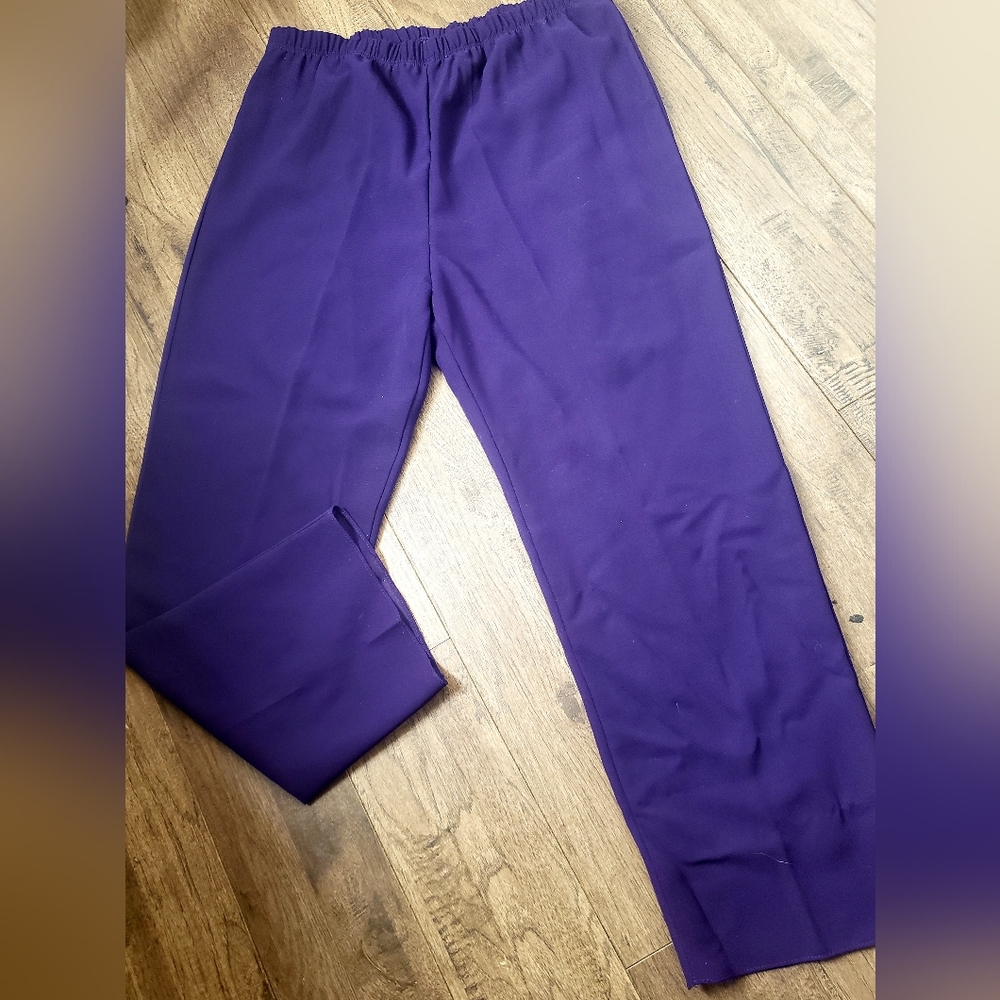 Elegant Purple Pantsuit - Picture 8 of 9